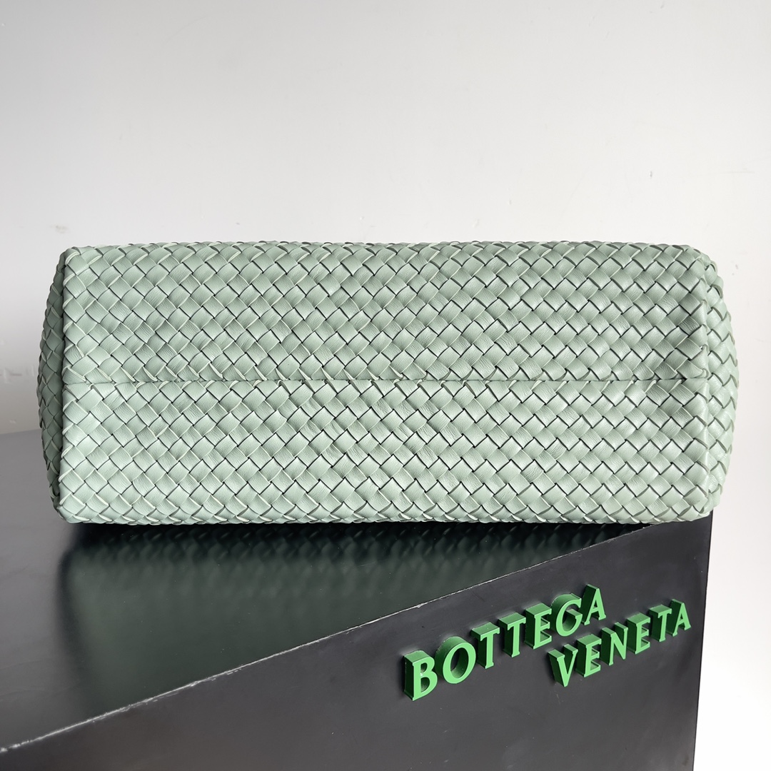 Bottega Veneta Shopping Bags